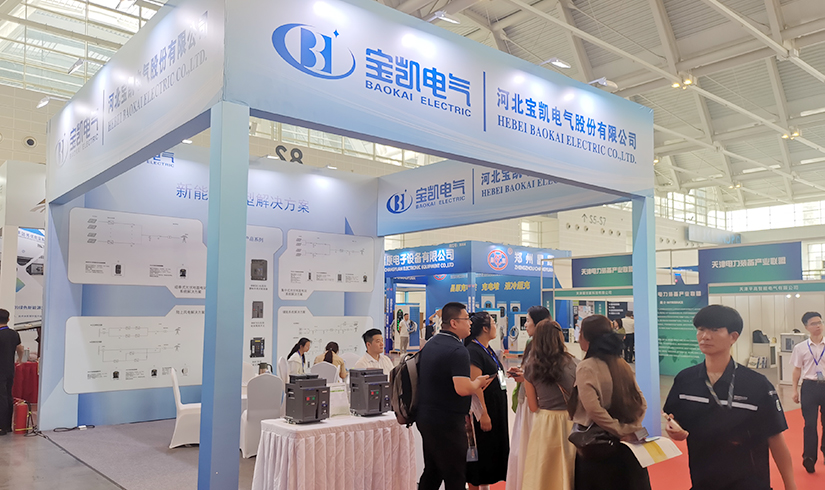暴击行业天花板！jinnianhui今年会电气硬核技术亮相天津清洁能源展，引央视记者及能源产业巨头现场“挖宝”